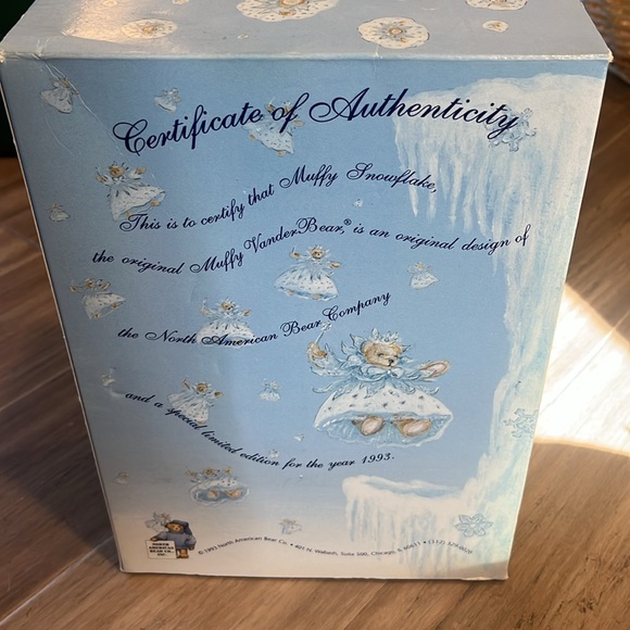 NIB Muffy Vanderbear Muffy Snowflake 1995 Limited Edition - Picture 2 of 5